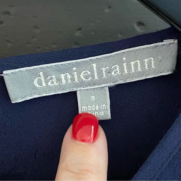 dainielrainn Blue Hi/Lo Blouse Size Small - Picture 7 of 7